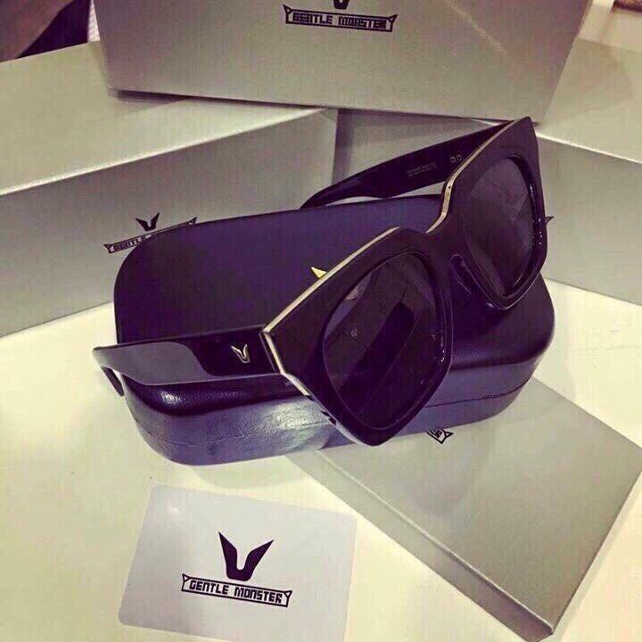 hình thật hàng thật kính nữ Tây gọng to cực chất | BigBuy360 - bigbuy360.vn