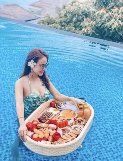 Kẹp hoa sứ cài tóc
