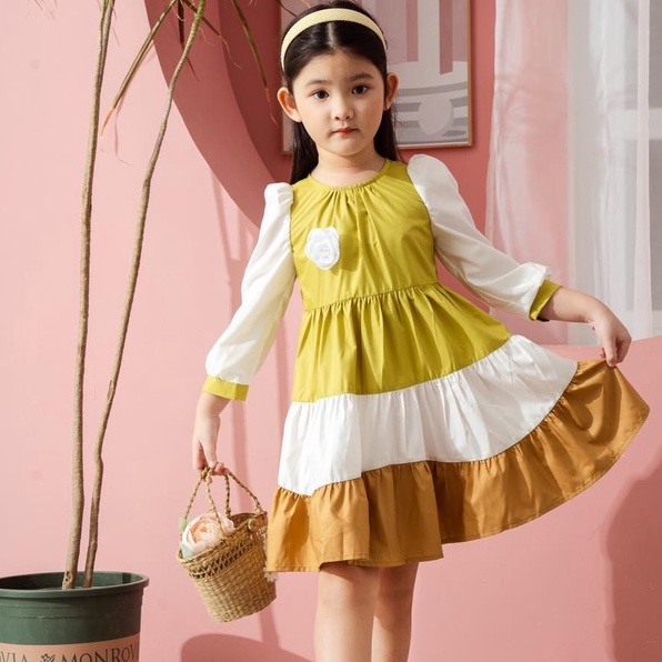 Váy xòe dài tay bé gái 137KIDS thiết kế cao cấp xếp tầng xinh xắn chất thô thấm hút mồ hôi