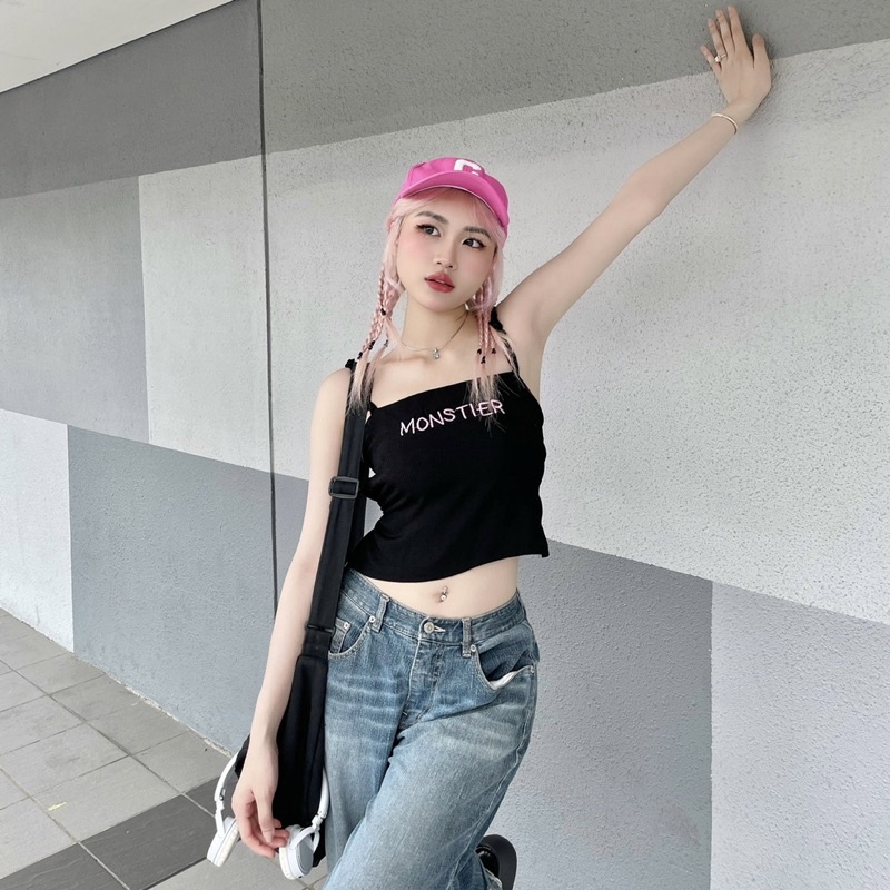 Áo Croptop Hở Lưng Có Dây Đan Phía Sau siu xinh - Thêu Chữ Monstier - Trắng/Đen/Hồng
