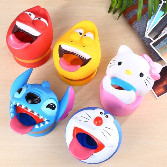 Gắn vòi nước hoạt hình