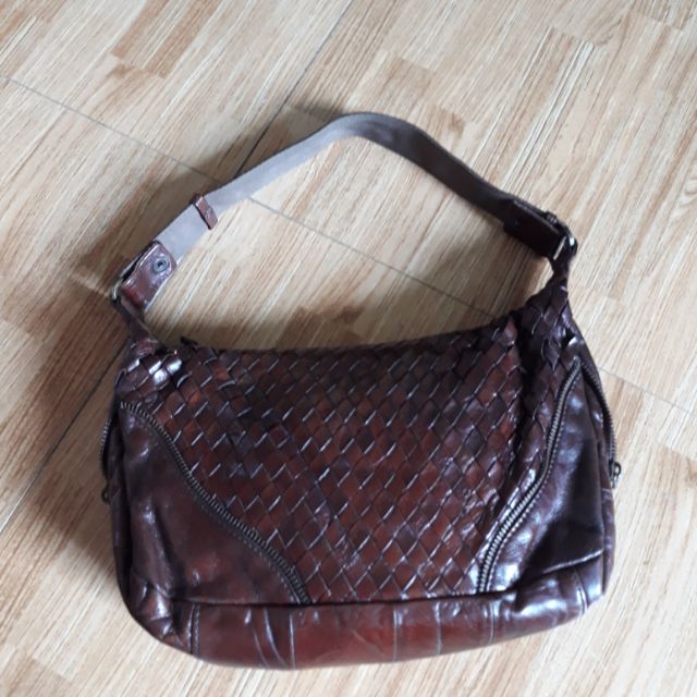 Túi đeo vai da thật đan