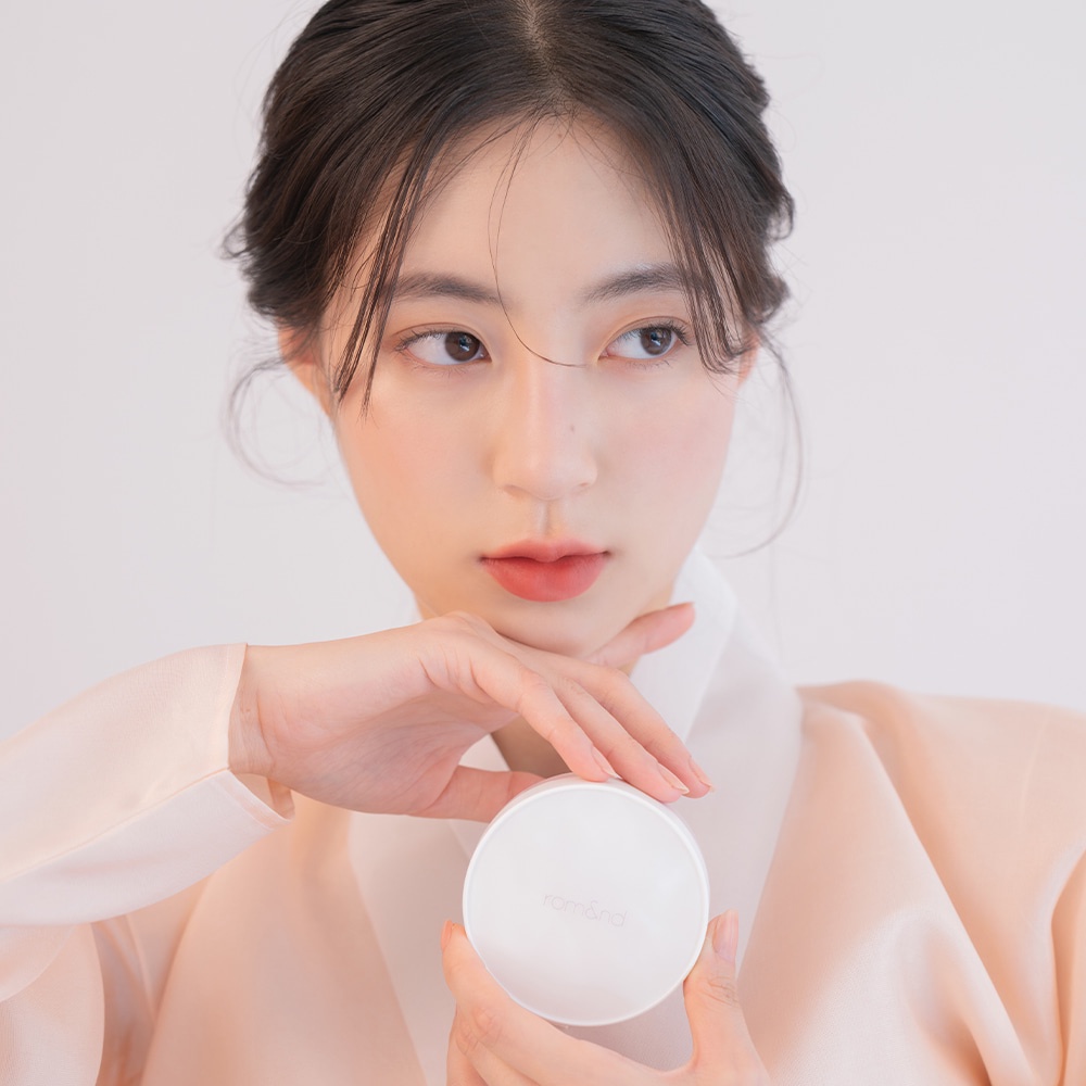 [Rom&amp;nd] Phấn nước che phủ tốt Hàn Quốc Romand Clear Cover Cushion SPF50+ PA+++ - Hanbok Hanbok Project 14g