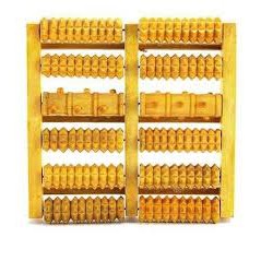 Lăn chân gỗ massage