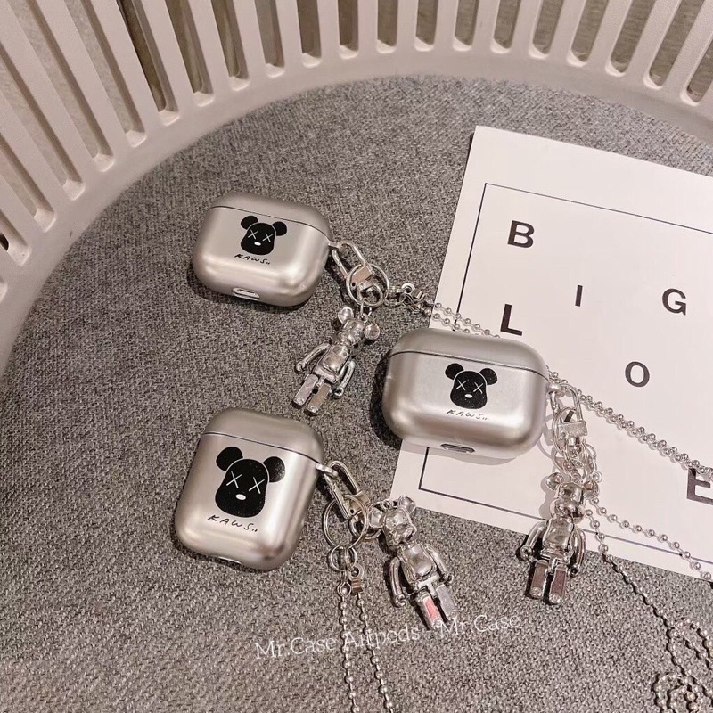 Case Airpods 1/2 /Pro Vỏ Ốp Tai Nghe Hình Kaws Màu Đen Siêu Ngầu Tráng Gương Kèm Móc khoá - Mr.Case AirPods