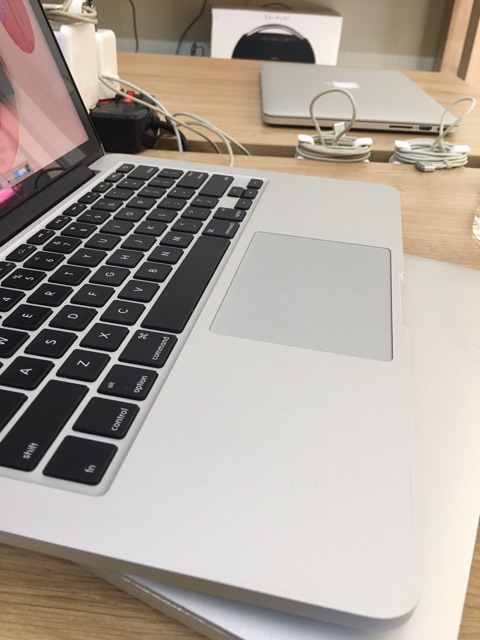 Máy tính Macbook Pro Retina 13 inch 2015
