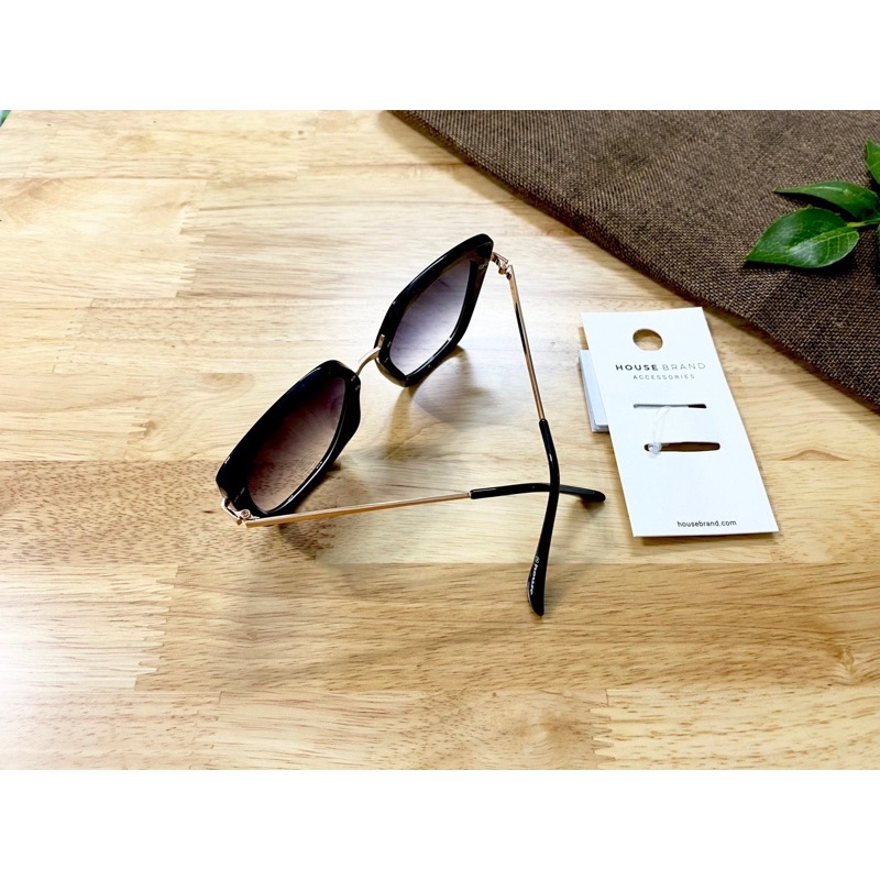 Kính nữ House chính hãng có mail mua hàng của hãng
