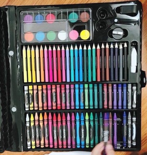 Set bút màu 150 chi tiết