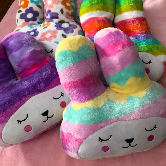 Chăn gối 2 trong 1 thỏ 7 màu