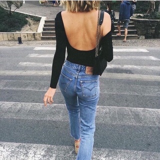 Áo bodysuit tay dài hở lưng