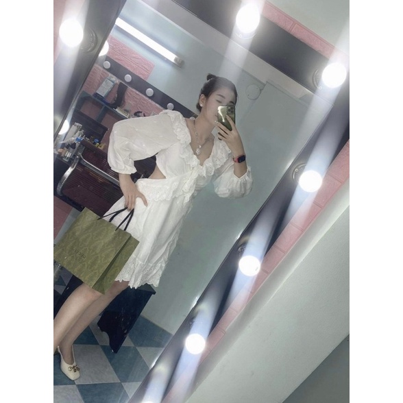 Đ38-Đầm khoét eo trắng