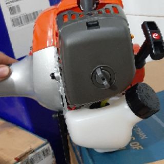 MÁY CẮT CỎ HUSQVARNA 226R