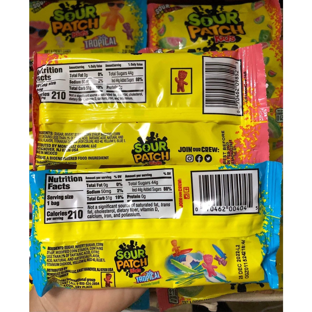 ￼Kẹo dẻo cho bé Sour Patch Kids and Swedish Fish Mini - Mỹ ]