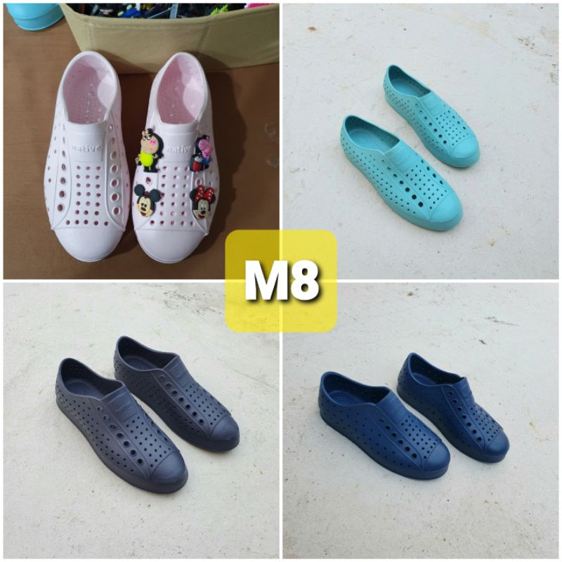 Giày nhựa Native xịn sz M7 đến M13 đi mưa vô tư