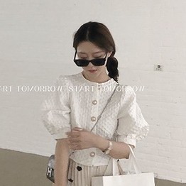 Áo kiểu tay phồng dáng ngắn thời trang Pháp sành điệu | BigBuy360 - bigbuy360.vn
