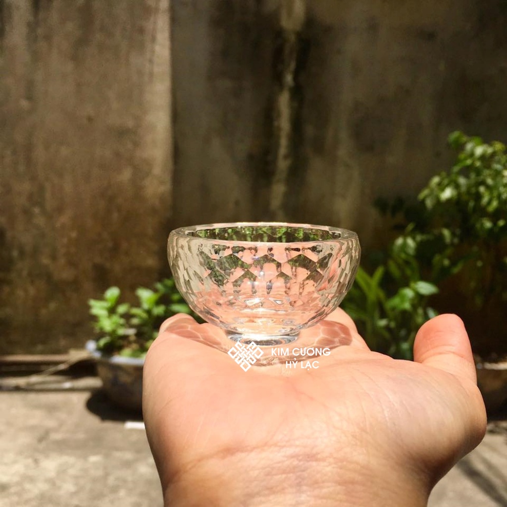 Chén Cúng Dường Mật Tông  Thủy Tinh Màu Trắng