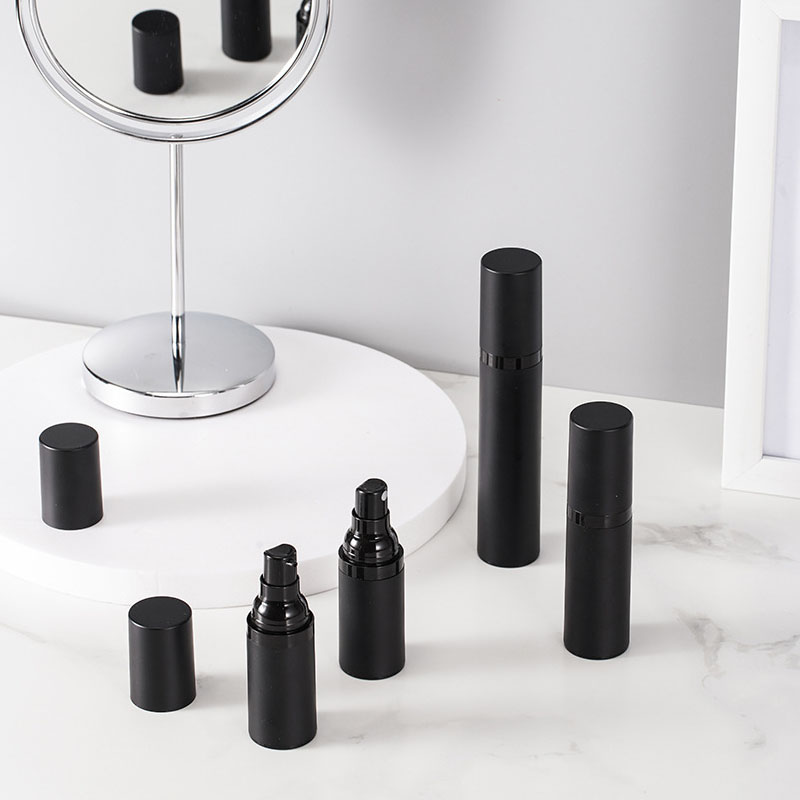 Bộ Chai Rỗng Dạng Xịt Dùng Chiết Mỹ Phẩm Khi Đi Du Lịch