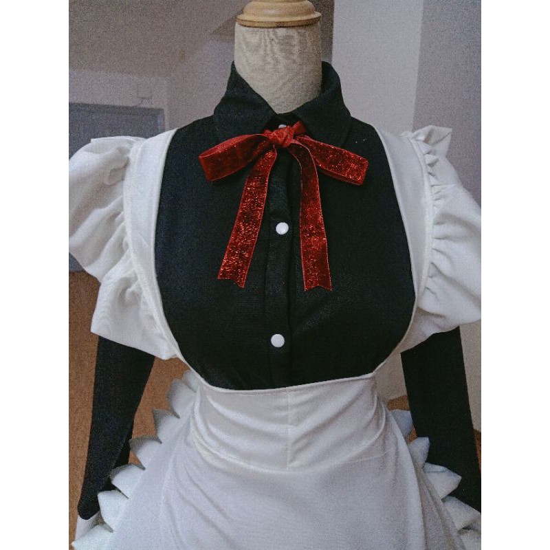 Trang phục hầu gái dáng dài