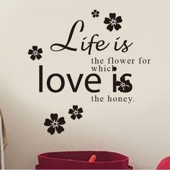 Decal trang trí phong cách chữ LOVE IS