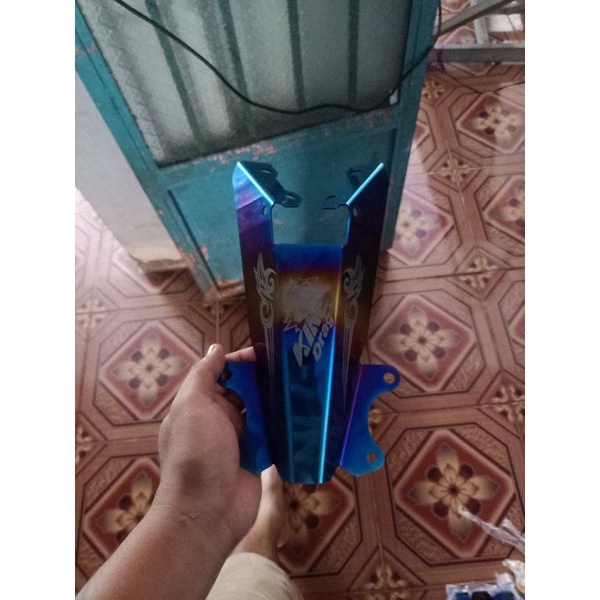 Miếng Ốp Dè Sau Ex 150 KingDrag Titan