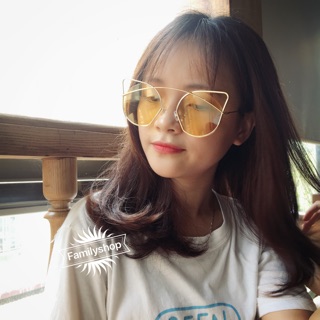 Kính đi biển