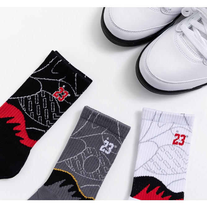 Vớ Tất cotton thể thao cao cổ Nam Nữ phong cách trẻ trung, năng động.