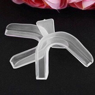 02 máng đựng thuốc tẩy trắng răng