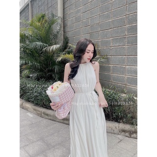 Đầm maxi cổ yếm xếp li dáng dài