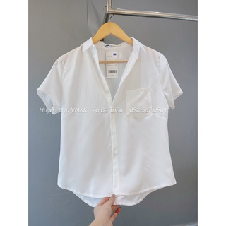 Áo sơ mi trắng cộc tay