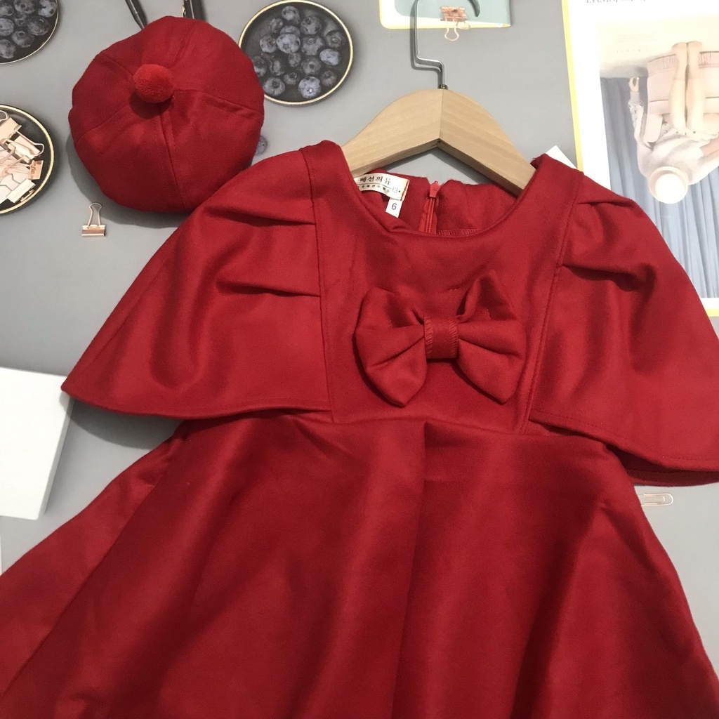 Váy nhung cánh tiên màu đỏ xinh xắn cho bé gái từ 6 tháng đến 5 tuổi. Váy xinh cho bé tặng kèm mũ