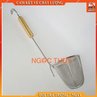 Vợt trụng hủ tiếu sâu lòng cán gỗ