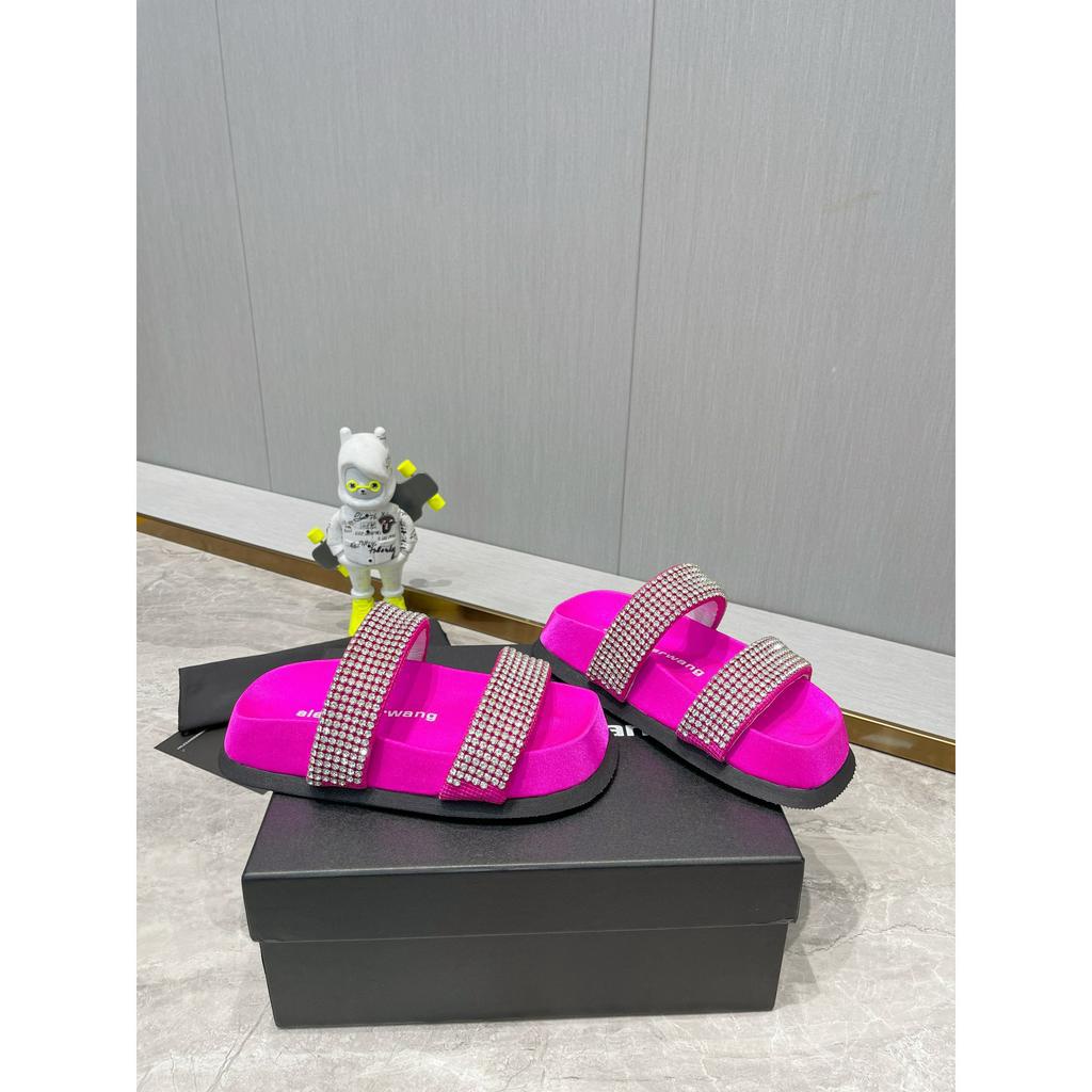 Xăng đan đế dày thời trang cao cấp thương hiệu Alexander Wang thiết kế đính đá sành điệu, trang trọng