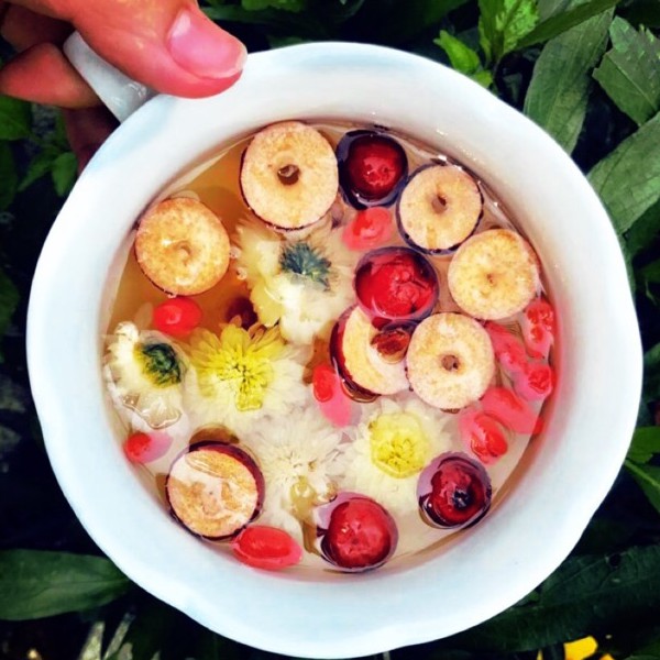 Hộp trà hoa Truyền thống cúc hoa 30 gói ( Hoa cúc, kỳ tử, táo đỏ, log nhãn) | BigBuy360 - bigbuy360.vn