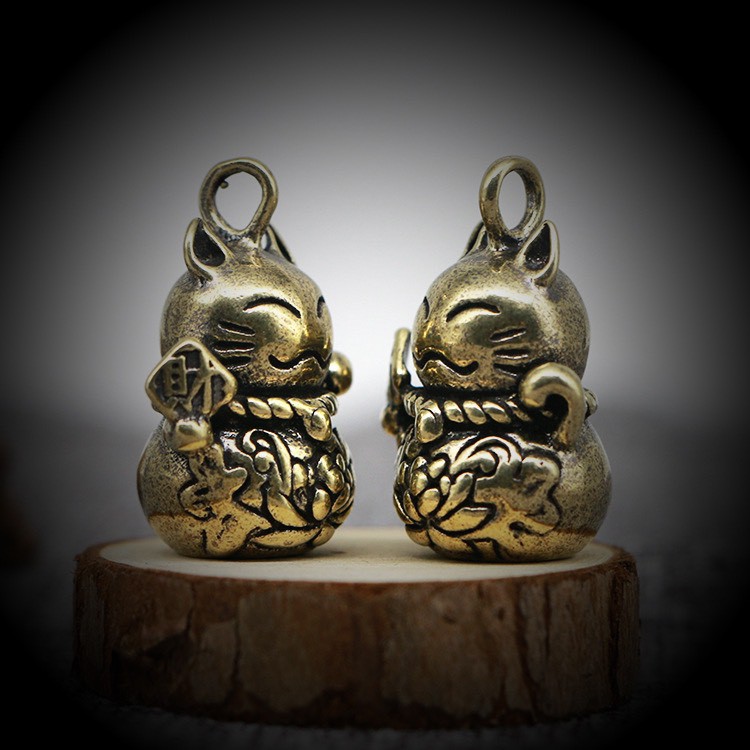 Tượng Mèo thần tài  mini bằng đồng thau chế tác thủ công dùng để trang trí bàn làm việc oto đem lại may mắn tài lộc