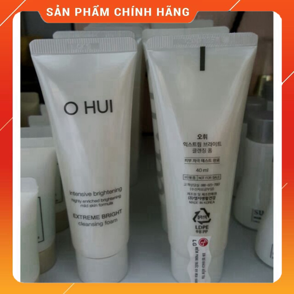 Sữa rửa mặt dưỡng trắng da Ohui Extreme White Foam Snow vitamin 40ml