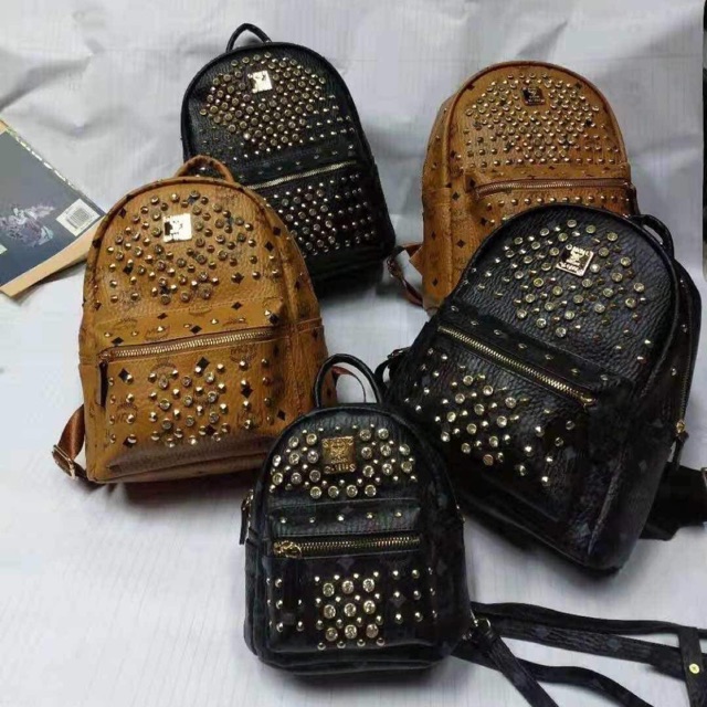Balo da mềm sỉ lẻ toàn quốc, sdt 0932245369! Với 2 ngăn khoá tiện dụng, đựng cả thế giới cho các bạn nữ cho mua du lịch