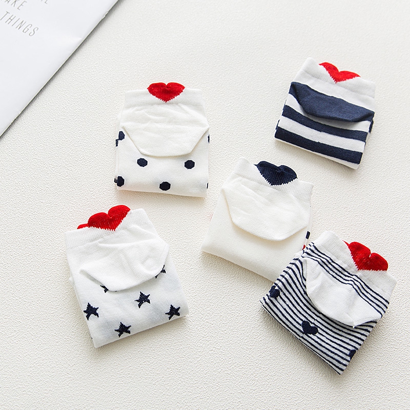 Đôi vớ cotton in họa tiết trái tim dễ thương xinh xắn cho nữ