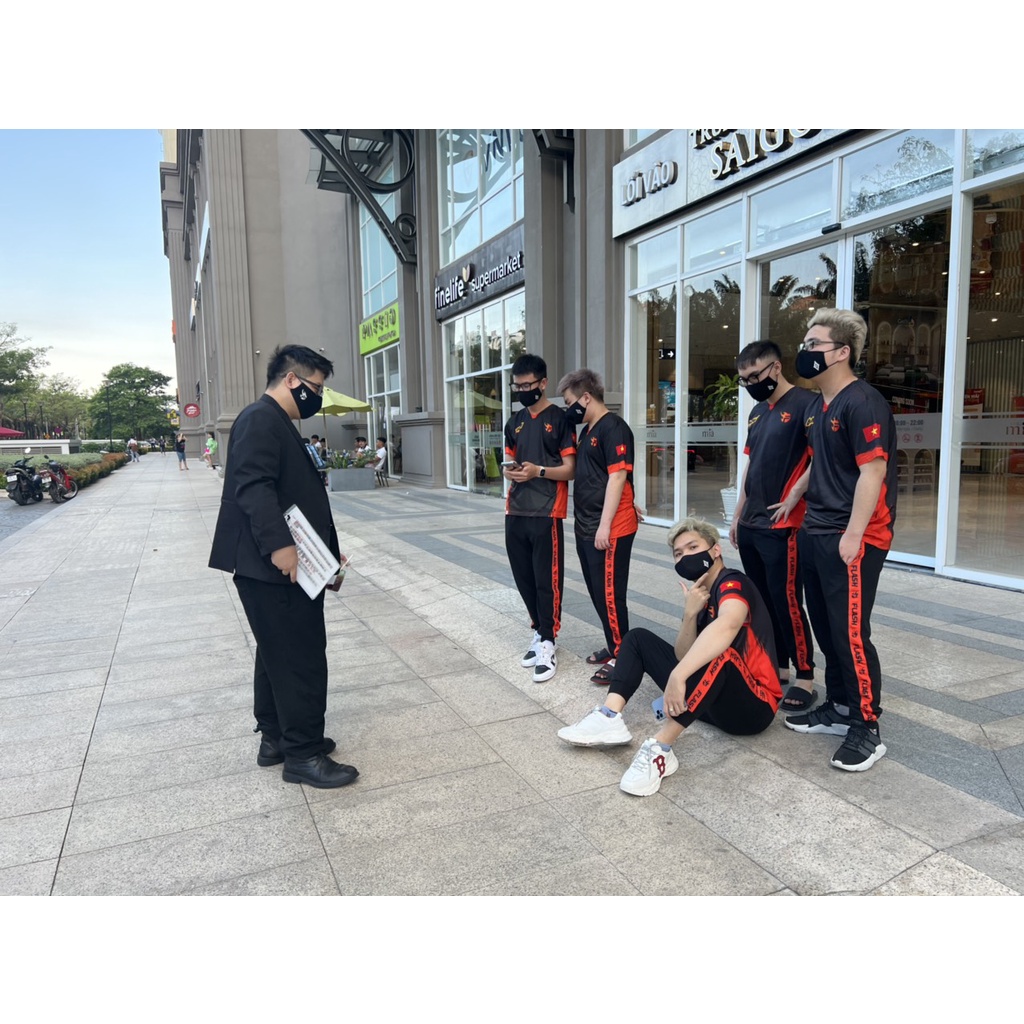 QUẦN JOGGER TEAM FLASH