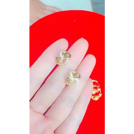 bông tai mạ vàng