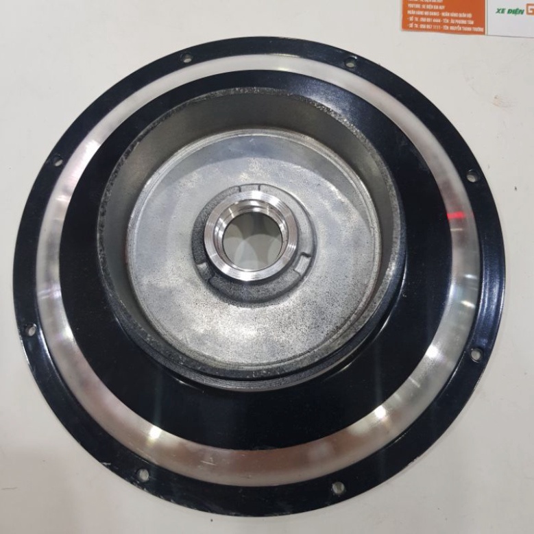 NẮP ĐỘNG CỚ  8 LỔ XE ĐẠP ĐIỆN HUY XE ĐẠP ĐIỆN