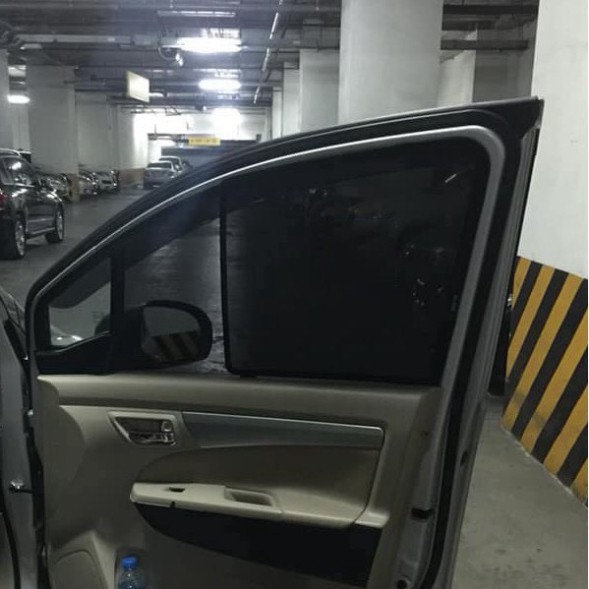 Tấm chắn nắng Suzuki Ertiga, chắn nắng theo xe hút nam châm Ertiga kèm chân gài