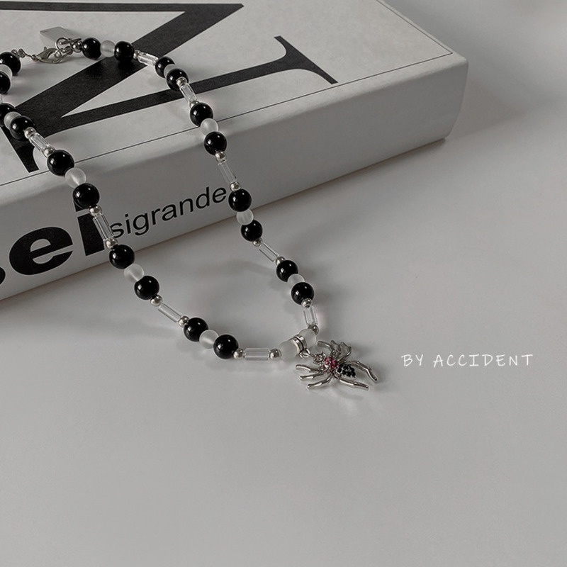 Vòng cổ chuỗi hạt tròn màu đen phối mặt hình nhện phong cách hip hop 19A1291 thời trang nam nữ