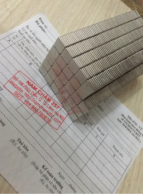 Nam châm viên khối 10x10x2mm, loại nam châm trắng đất hiếm 10x10x2mm lực hút mạnh