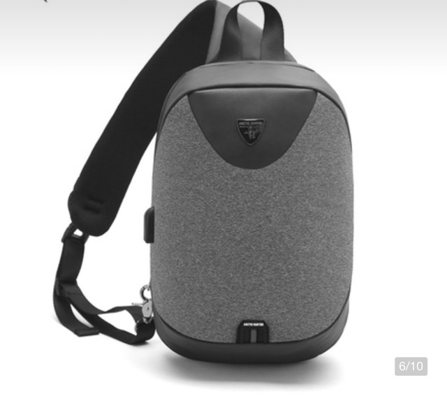 [ARCTIC HUNTER] Túi đeo chéo kèm cổng USB tiện lợi XB00049