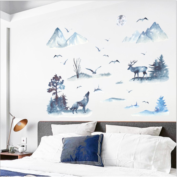 Decal dán tường trang trí - KHU RỪNG HUYỀN ẢO SÓI VÀ CÁO - cá tính