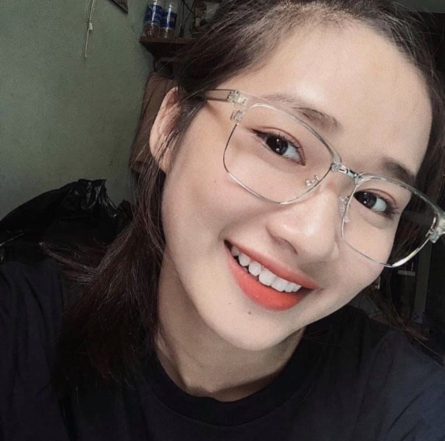 Gọng kính cận vuông kim loại 2723 – Tiệm Kính Candy | BigBuy360 - bigbuy360.vn