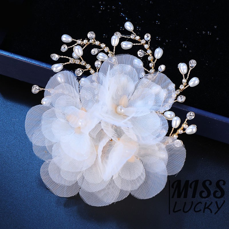 Kẹp tóc kiểu dáng thời trang thanh tú cho cô dâu