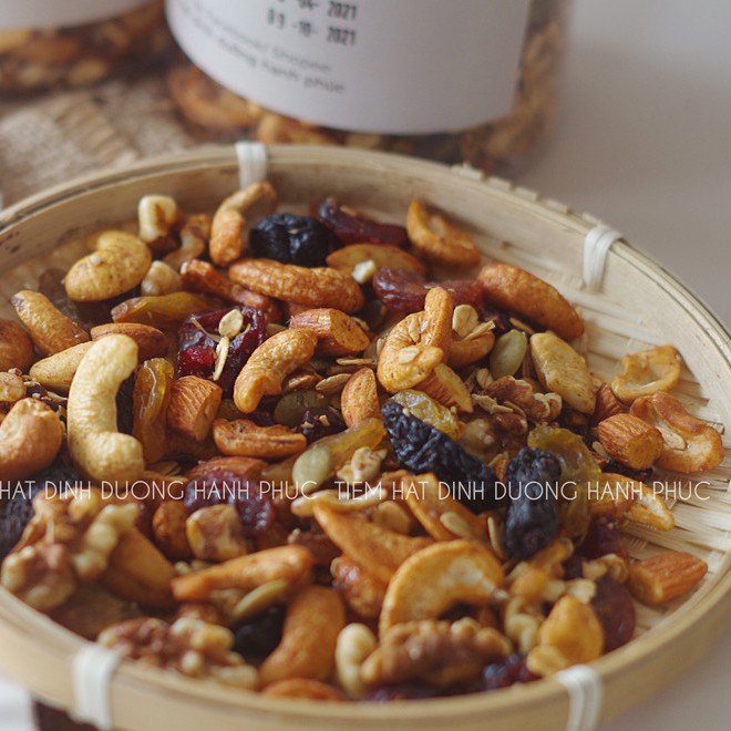500g Granola - Mix các loại hạt dinh dưỡng và hoa quả | BigBuy360 - bigbuy360.vn