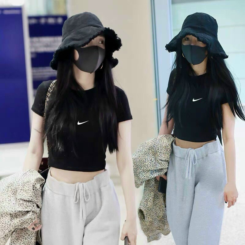Áo Croptop Basic Thêu Logo | BigBuy360 - bigbuy360.vn