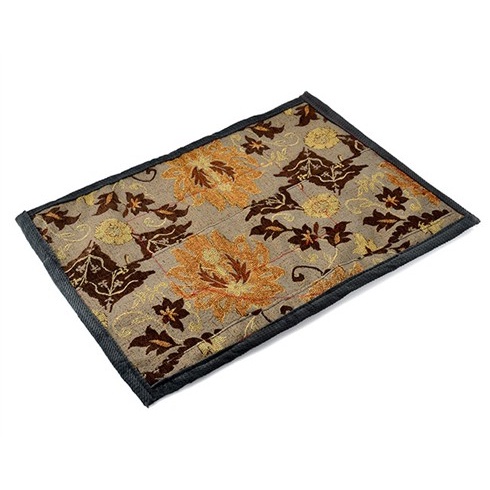 Thảm Lau Chân Hình Thổ Cẩm Dày Dặn Kích Thước 34 x 46cm Giao Màu Ngẫu Nhiên